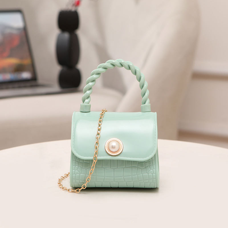 Nova mini jelly torbica s perlama i lancem, za rame ili crossbody, svjež stil, ljeto 2024