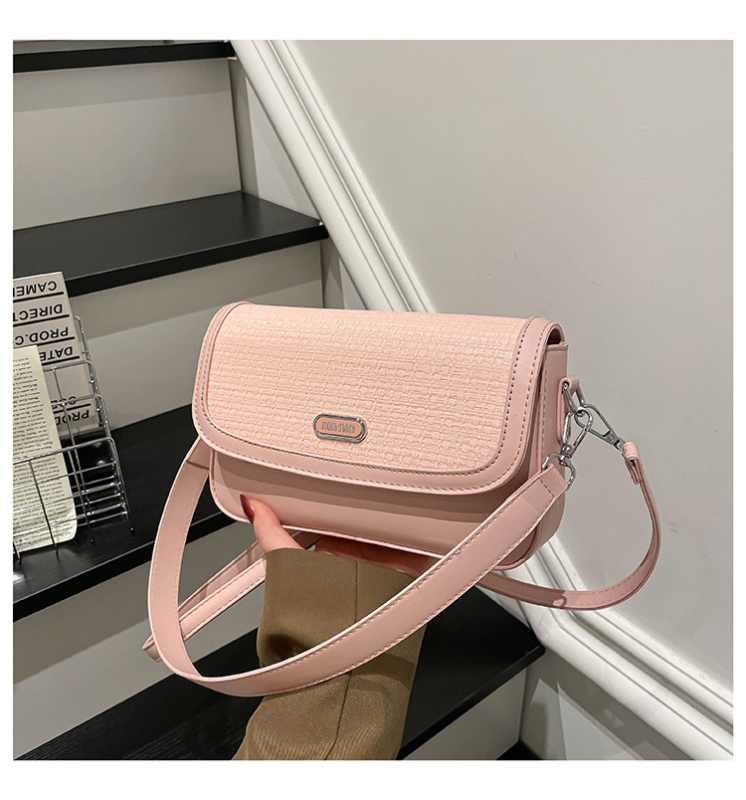 Ženska torba u korejskom stilu za ispod pazuha, baguette torba preko ramena, crossbody, mala kvadratna torba