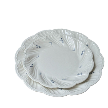 Veselă ceramică de masă în stil franțuzesc retro, Muse cu motiv floral reliefat — farfurie, bol, ceașcă, farfurioară
