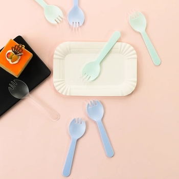 Set de farfurii, cuțite și furculițe de unică folosință pentru tort, colorat, din plastic PS, 100 de bucăți