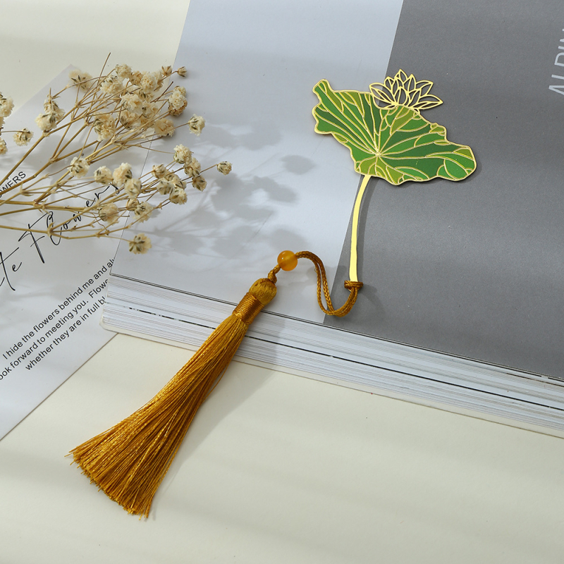 Semn de carte metalic cu model de vene ale frunzei de lotus, în stil antic, cu ciucuri, design creativ cu influențe chinezești