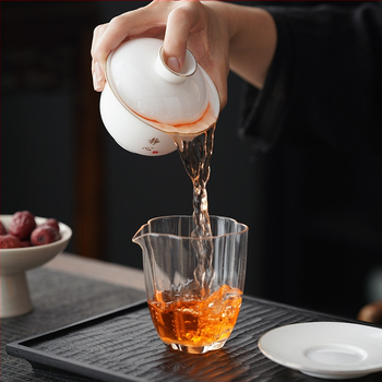 Gaiwan z bieleho porcelánu so zlatým lemom, na domáce použitie, jeden kus, keramická Kung Fu čajová súprava