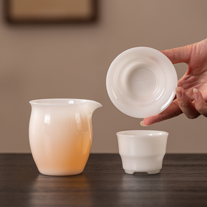 Filtru de ceai din porțelan alb, cu filtrare integrată – set de ceai ceramic complet