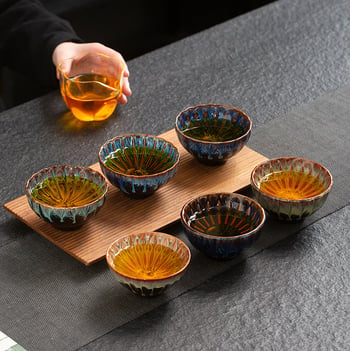 Ceșă de ceai din porțelan, obiect decorativ ceramic pentru casă