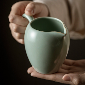 Accesorii ceramice pentru ceremonia ceaiului: separator de ceai cu mâner și ceașcă de servire pentru uz casnic