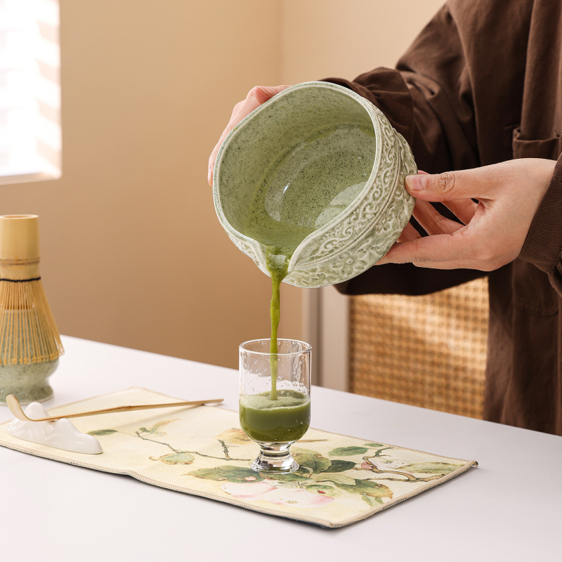 Vas ceramic pentru matcha cu gură de turnare, design cu flori de cireș, set de 100 pensule pentru matcha