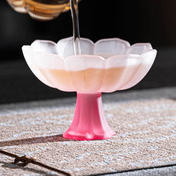 Ceai cu picior înalt, glazurat, cu ceașcă de aromă și pahare pentru vin de orez și soju – sticlă elegantă