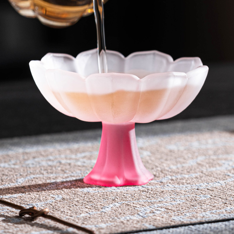 Ceai cu picior înalt, glazurat, cu ceașcă de aromă și pahare pentru vin de orez și soju – sticlă elegantă