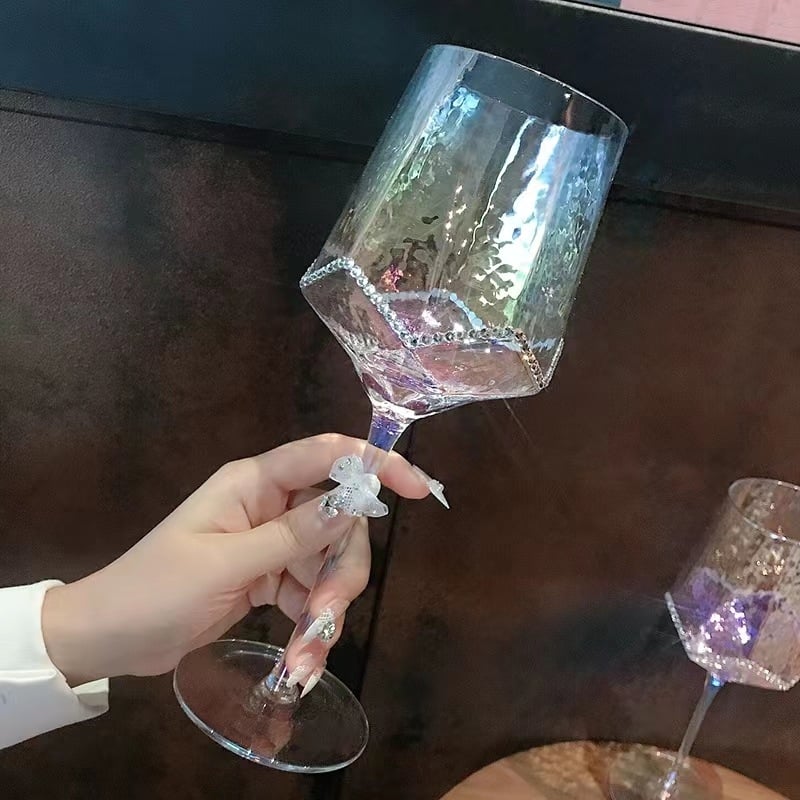 Pahar de vin roșu din cristal, cu diamant încrustat, design minimalist modern