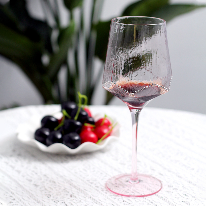 Pahar de vin roșu din cristal, cu diamant încrustat, design minimalist modern