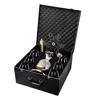 Set de pahare pentru vin burgund într-o cutie din piele, cu decantor rotativ și pahare decorate cu diamante