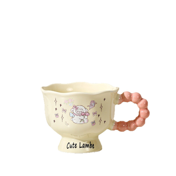 Cană ceramică cu lalea și miel