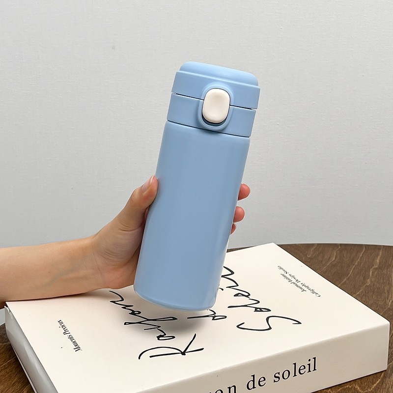 Cană termoizolantă din oțel inoxidabil cu afișajul temperaturii și capac cu deschidere prin apăsare, design modern minimalist, logo personalizat