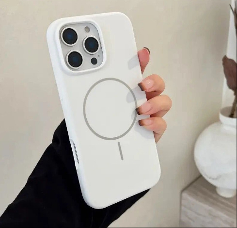 Magnetna futrola od tekućeg silikona za iPhone 16 Pro i iPhone 17 Air – mat završetak, žuta
