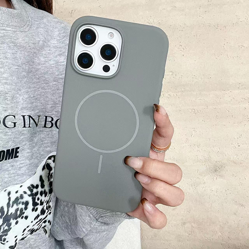 Magnetna futrola od tekućeg silikona za iPhone 16 Pro i iPhone 17 Air – mat završetak, žuta