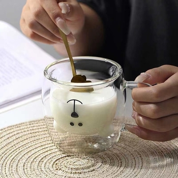 Pahar Bear din sticlă borosilicată cu mâner, pereți dubli, design desen animat, cu pai