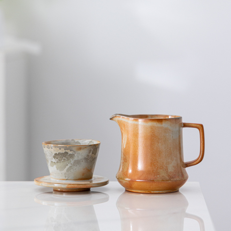 Set ceramic pentru cafea prin turnare manuală, cu ibric ceramic, filtru și pâlnie