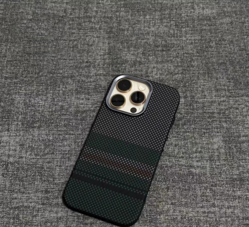 Θήκη με υφή Kevlar για iPhone 16 Pro Max με μεταλλική προστασία φακών