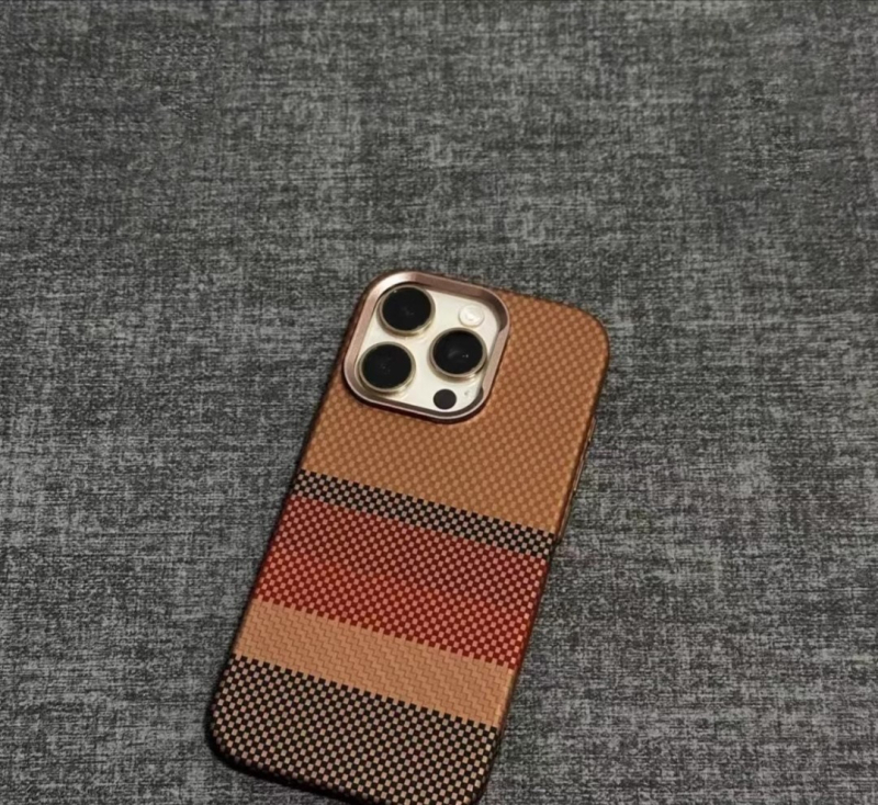 Θήκη με υφή Kevlar για iPhone 16 Pro Max με μεταλλική προστασία φακών