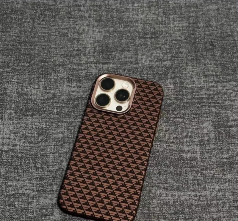 Θήκη με υφή Kevlar για iPhone 16 Pro Max με μεταλλική προστασία φακών