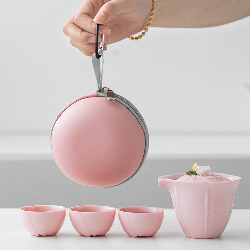 Set de ceai ceramic pentru călătorii: ceainic portabil cu trei cești pentru camping