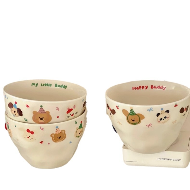Bol ceramic lucrat manual, culoare crem, finisaj mat; potrivit pentru orez, desert, mic dejun și supă