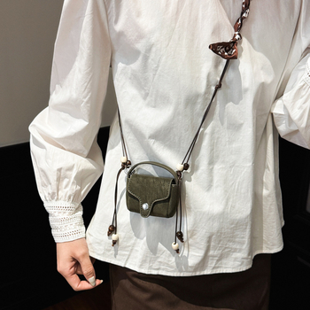 Ženska mini torbica od veluru jelenske kože – 2026 moda, crossbody dodatak i torbica za ruž