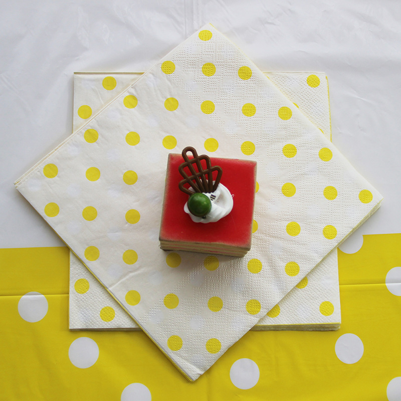Set de veselă de unică folosință din hârtie pentru petrecerea copiilor, buline galbene, pahare și farfurii, diametrul 23 cm, dublu strat, 12 piese