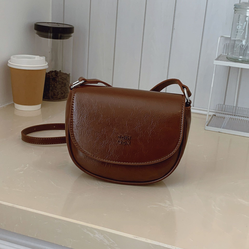 Ženska retro torba, novi model 2025, nišni luksuz, vrhunska ramenska torba tip sedlo