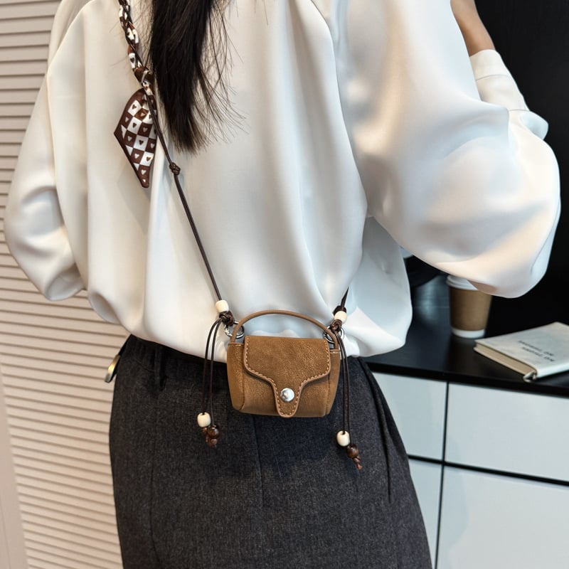 Premijerna velur mini sedlasta torbica s šalom od svile i perlicama, crossbody torba, torbica za slušalice, uska torbica za vrat