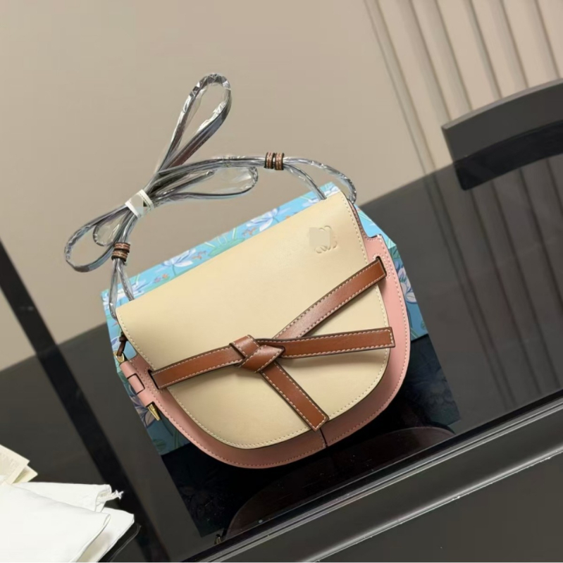 2025 nova lagana retro torbica od prave kože za žene, preko ramena (crossbody)