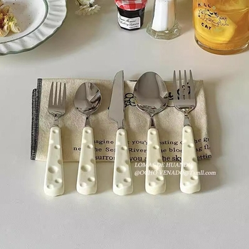 Stil Instagram: lingură pentru iaurt și lingură de orez, mâner ceramic crem, tacâm din oțel inoxidabil (lingură, furculiță, cuțit) pentru micul dejun occidental