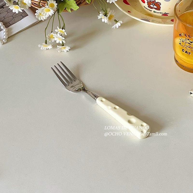 Stil Instagram: lingură pentru iaurt și lingură de orez, mâner ceramic crem, tacâm din oțel inoxidabil (lingură, furculiță, cuțit) pentru micul dejun occidental