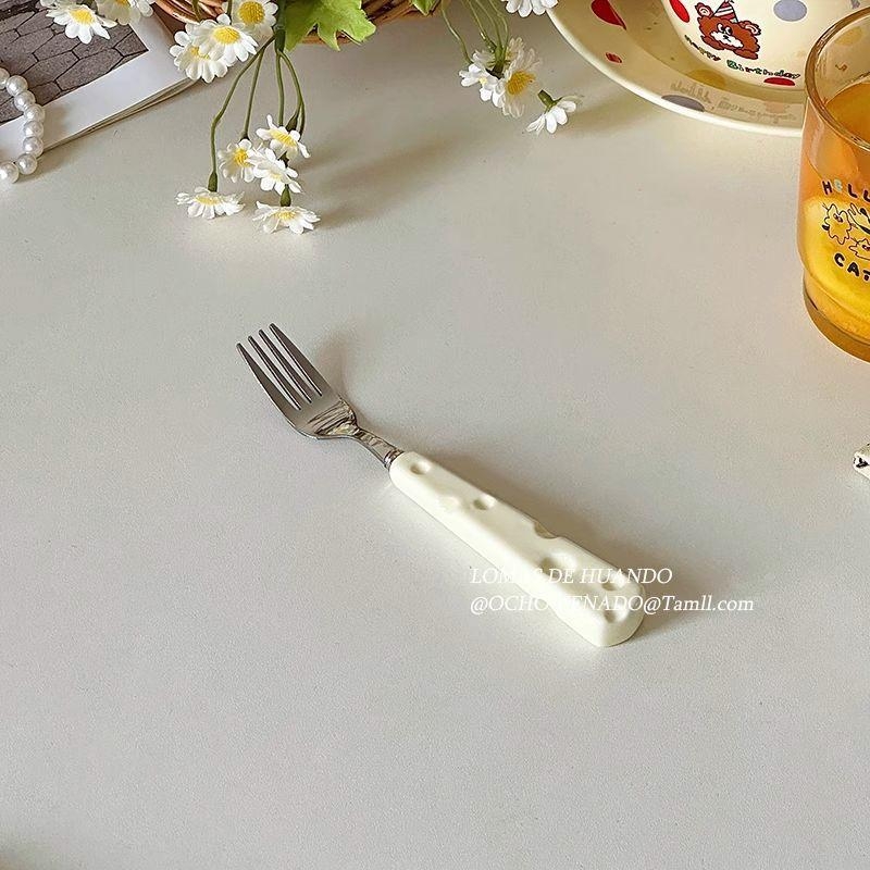 Stil Instagram: lingură pentru iaurt și lingură de orez, mâner ceramic crem, tacâm din oțel inoxidabil (lingură, furculiță, cuțit) pentru micul dejun occidental