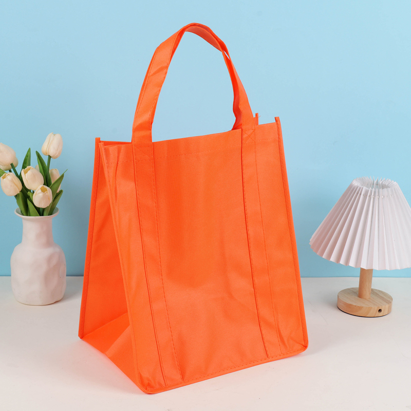 Geantă tote din material nețesut, personalizată, cu fund întărit și logo imprimat