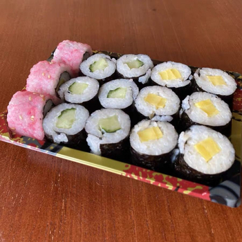 Cutie de sushi de unică folosință, dreptunghiulară, din plastic, pentru takeout, somon sashimi japonez, stil gunkan