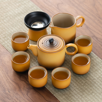 Set de ceai în stil japonez, ceramică, într-o cutie cadou elegantă, ceainic și cești pentru uz casnic și întâmpinarea oaspeților.