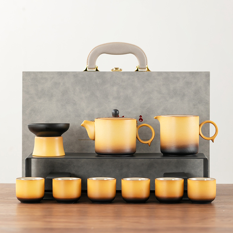 Set de ceai în stil japonez, ceramică, într-o cutie cadou elegantă, ceainic și cești pentru uz casnic și întâmpinarea oaspeților.