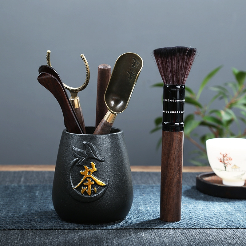 Set ceramic pentru ceremonia ceaiului: Şase domni ai ceaiului, accesorii ceramice, ceainic ceramic, borcan pentru frunze de ceai, decoraţiuni şi clips pentru ceai