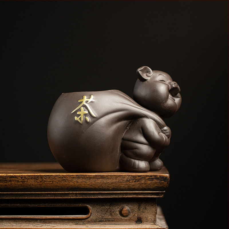 Set de ceremonie a ceaiului din lut Yixing, motivul celor Șase Domni, inspirație Zen, include recipient ceramic pentru depozitarea ceaiului, tub/butoi de ceai, clips din bambus și lemn și linguriță pentru ceai