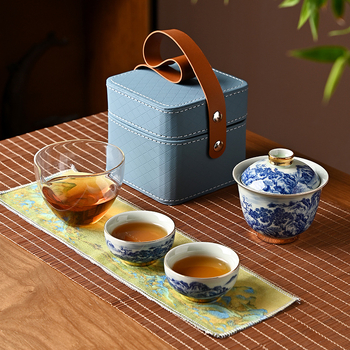 Set de ceai din porțelan albastru- Alb cu peisaj, stil gaiwan pentru călătorii, vas cu capac și două cești, glazură retro