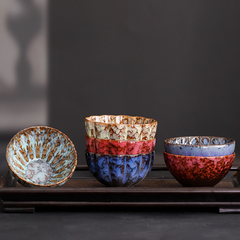 Set cadou Gongfu ceai cu glazură în nouă culori, cești ceramice conice pentru degustare și ceașcă maestrului