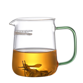 Ceașcă de ceai din sticlă, în formă de semilună, cu filtru integrat pentru ceai verde