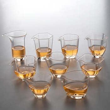 Set de ceai din sticlă borosilicată rezistentă la temperaturi, în stil japonez, transparent, cu ceașcă groasă, lucrat manual cu textură ciocănită.