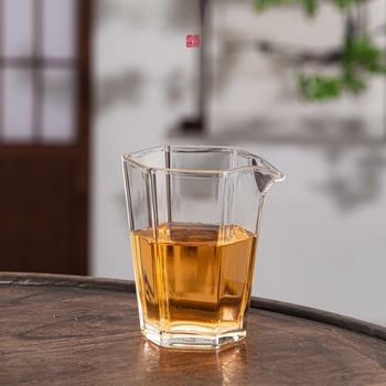 Set de ceai din sticlă borosilicată rezistentă la temperaturi, în stil japonez, transparent, cu ceașcă groasă, lucrat manual cu textură ciocănită.