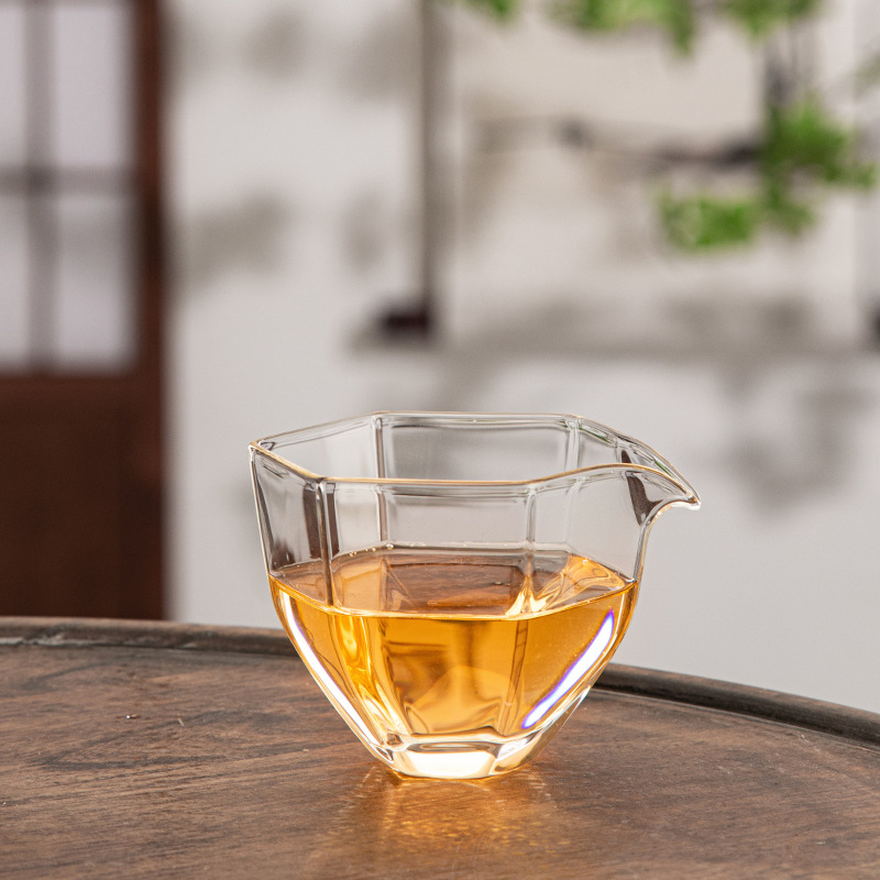 Set de ceai din sticlă borosilicată rezistentă la temperaturi, în stil japonez, transparent, cu ceașcă groasă, lucrat manual cu textură ciocănită.