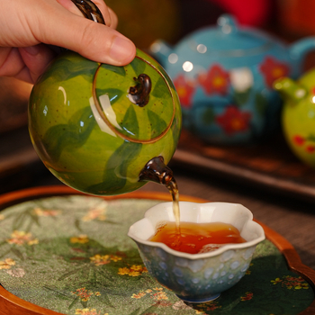 Ceainic cu motiv Pufferfish și Watermelon, set Kung Fu de ceai, un ceainic, porțelan alb, pictură manuală în stil pictură în ulei