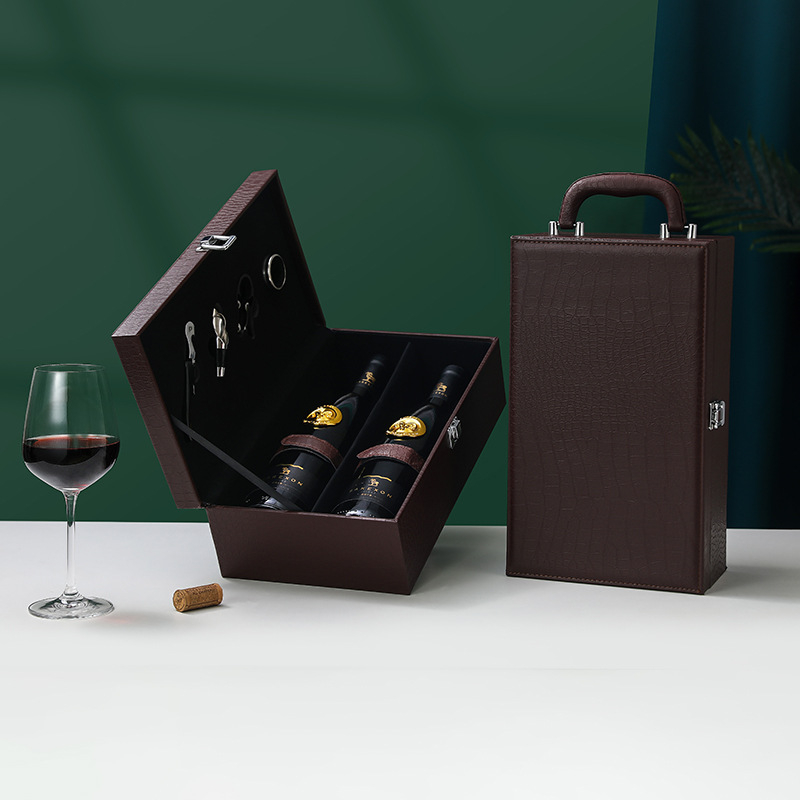Cutie cadou din piele pentru două sticle de vin roșu, ambalaj negru