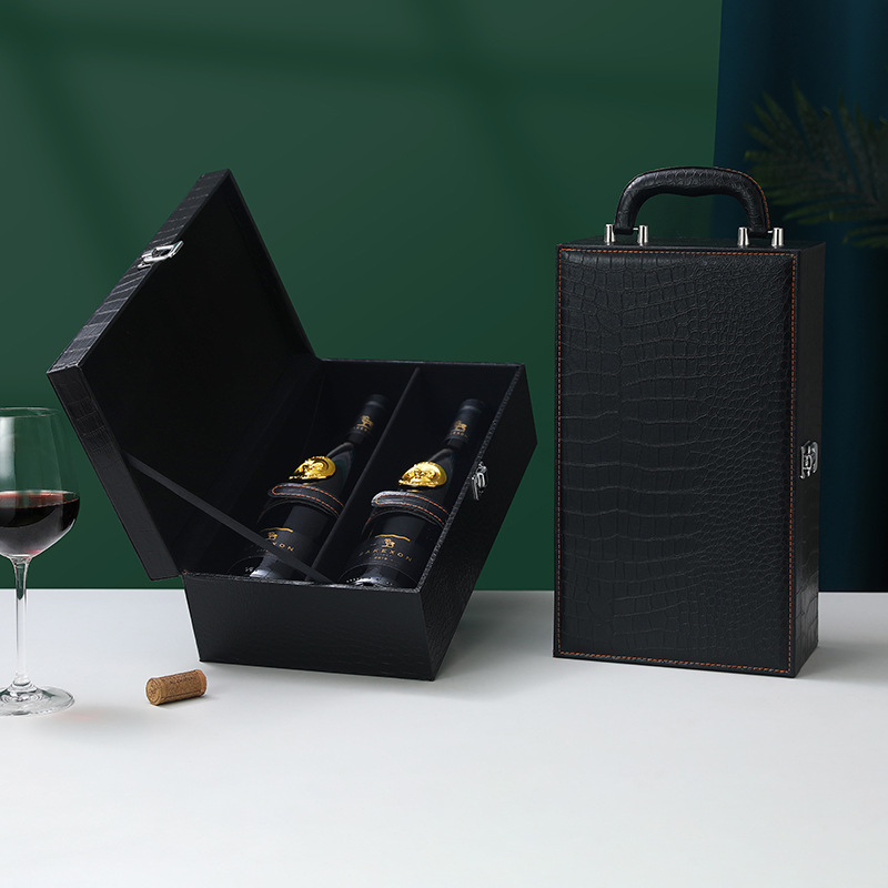Cutie cadou din piele pentru două sticle de vin roșu, ambalaj negru