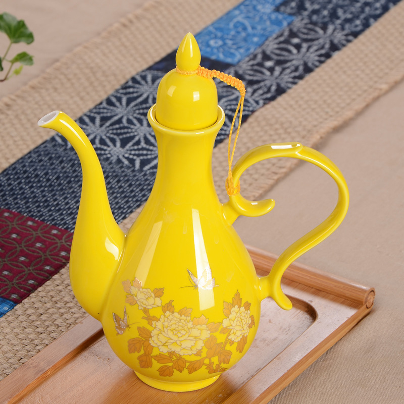 Decantor ceramic pentru vin, stil retro